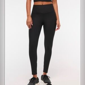 Abercrombie YPB sculptLUX Curve Love 7/8-Length Leggings